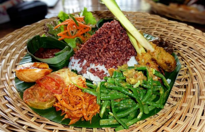 Bandung Food Lab: healthy food and innovative street food tools