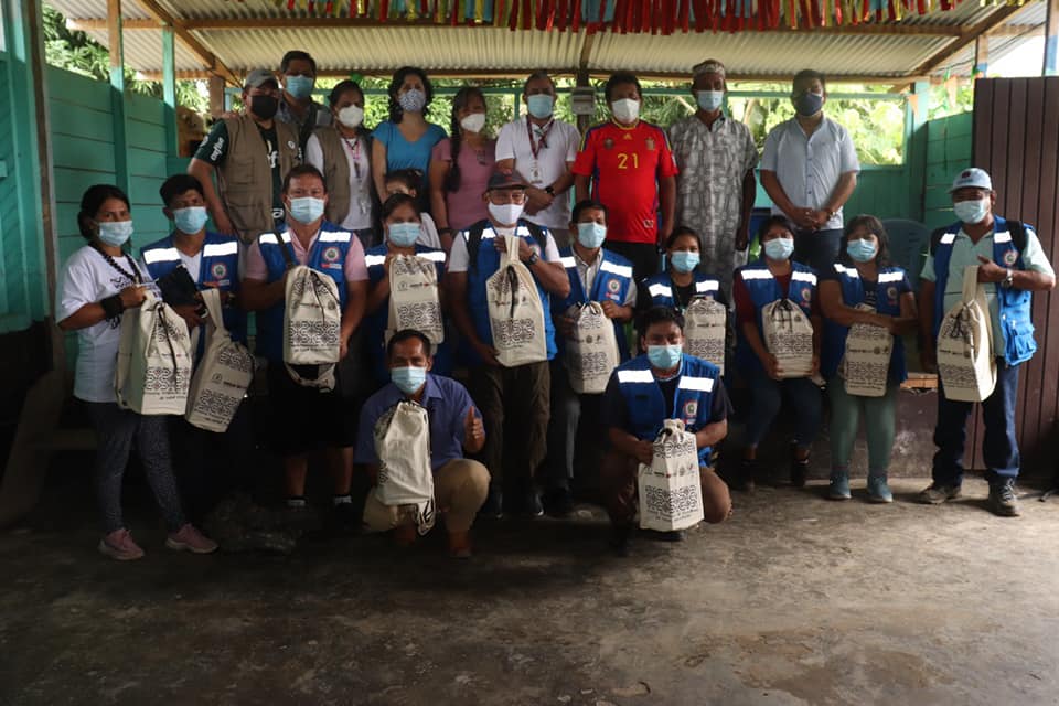 Promotores certificados para cuidar de la salud en la Amazonía peruana