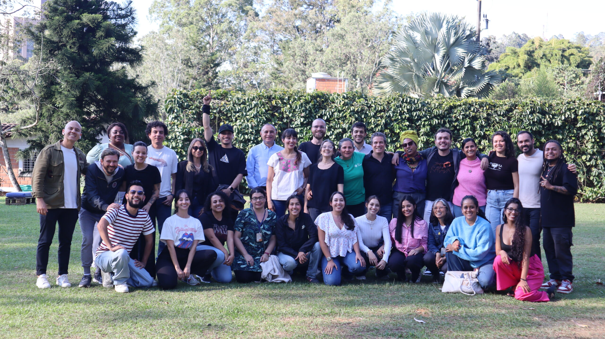 Meter la cucharada: relatos colaborativos por un futuro alimentario regenerativo